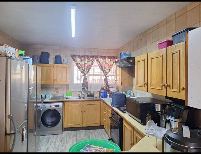 3 BEDROOM TOWNHOUSE FOR SALE IN BRAKPAN CENTRAL